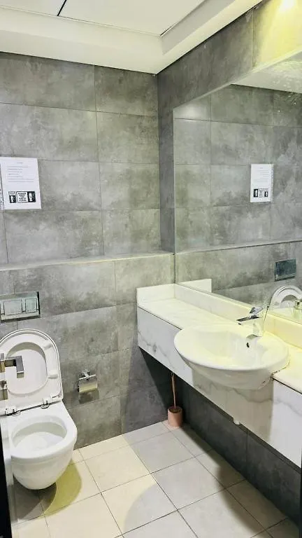 Premium Homestay In Oval Tower Business Bay Dubai Capsule hotel